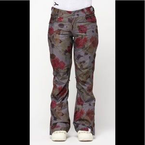 NEW Roxy Torah Bright ski pants